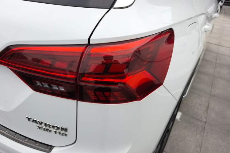 Used Volkswagen Tayron 2020 330TSI Two-Wheel Drive Luxury Smart Connectivity Version Right Rear Taillight