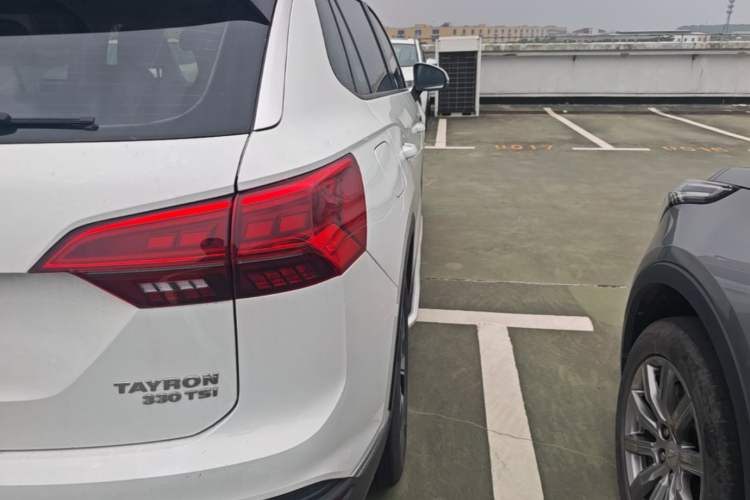 Used Volkswagen Tayron 2020 330TSI Two-Wheel Drive Luxury Smart Connectivity Version Right Rear Taillight