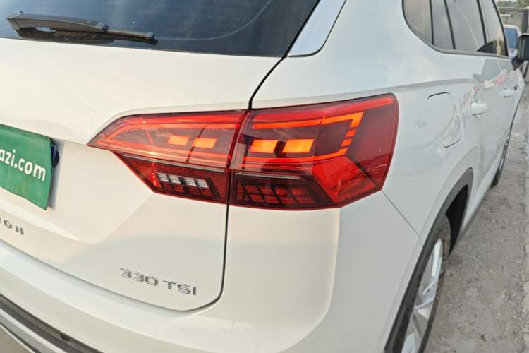 Used Volkswagen Tayron 2020 330TSI Two-Wheel Drive Luxury Connected Pro Edition Right Rear Taillight