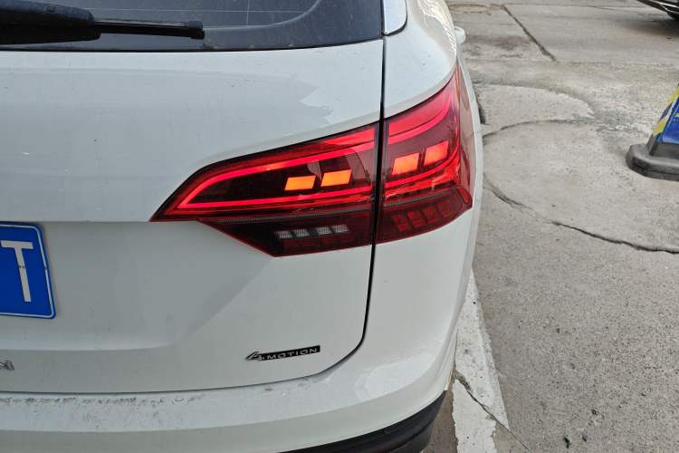 Used Volkswagen Tayron 2020 330TSI Two-Wheel Drive Luxury Smart Connectivity Version Right Rear Taillight