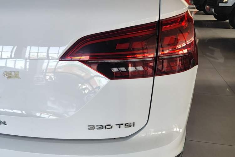 Used Volkswagen Tayron 2020 330TSI Two-Wheel Drive Luxury Smart Connectivity Version Right Rear Taillight