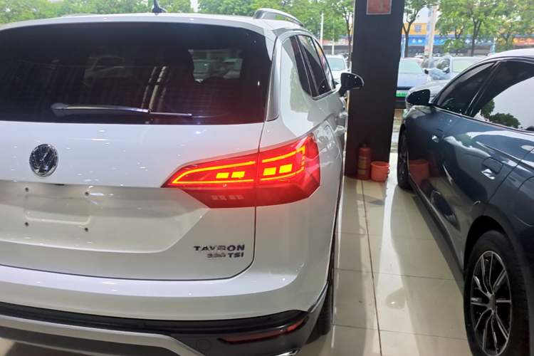 Used Volkswagen Tayron 2020 330TSI Two-Wheel Drive Luxury Smart Connectivity Version Right Rear Taillight