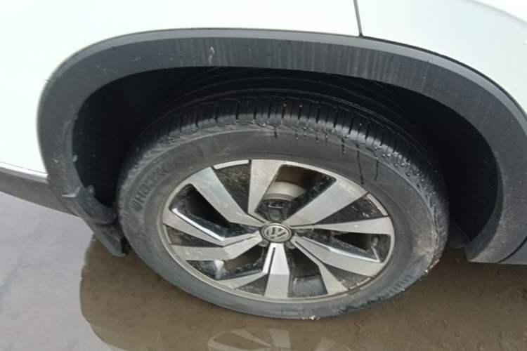 Used Volkswagen Tayron 2020 330TSI Two-Wheel Drive Luxury Smart Connectivity Version Right Rear Wheel Hub