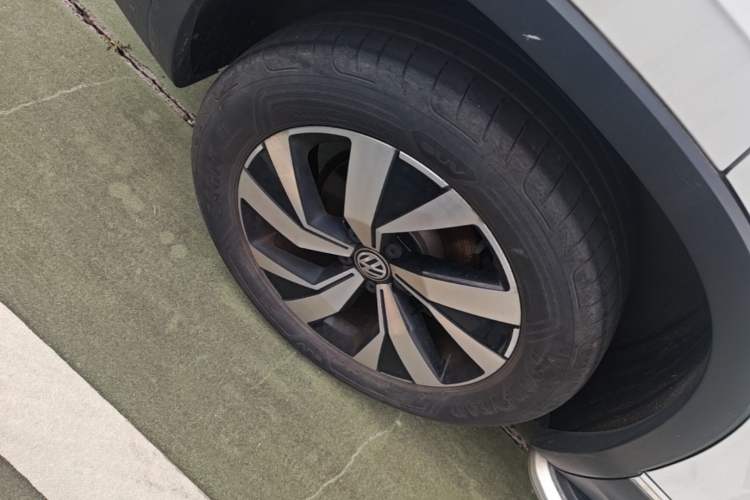 Used Volkswagen Tayron 2020 330TSI Two-Wheel Drive Luxury Smart Connectivity Version Right Rear Wheel Hub