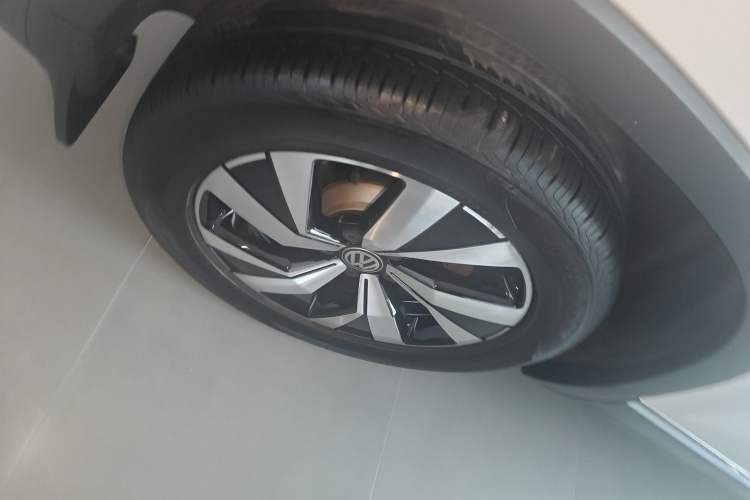 Used Volkswagen Tayron 2020 330TSI Two-Wheel Drive Luxury Smart Connectivity Version Right Rear Wheel Hub