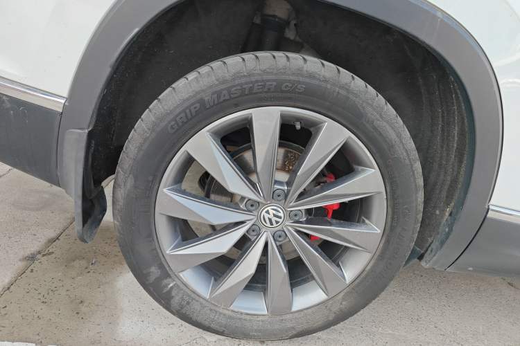 Used Volkswagen Tayron 2020 330TSI Two-Wheel Drive Luxury Smart Connectivity Version Right Rear Wheel Hub