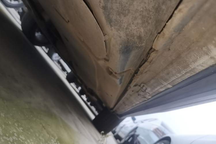 Used Volkswagen Tayron 2020 330TSI Two-Wheel Drive Luxury Connected Pro Edition Right Side Sill