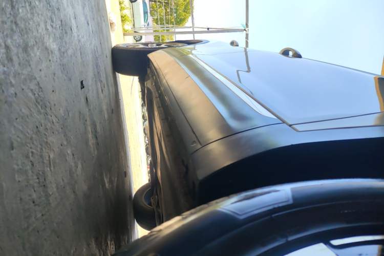 Used Volkswagen Tayron 2020 330TSI Two-Wheel Drive Luxury Smart Connectivity Version Right Side Sill
