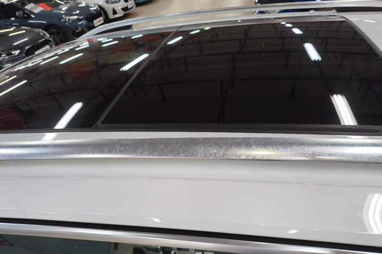 Used Volkswagen Tayron 2020 280TSI Two-Wheel Drive Luxury Connect Edition Roof
