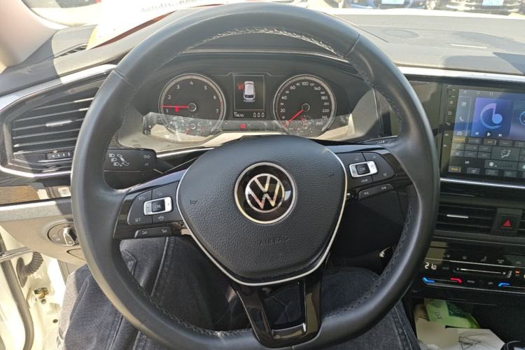 Used Volkswagen Tayron 2020 330TSI Two-Wheel Drive Luxury Smart Connectivity Version Steering Wheel