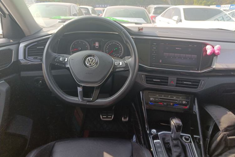 Used Volkswagen Tayron 2020 330TSI Two-Wheel Drive Luxury Smart Connectivity Version Steering Wheel