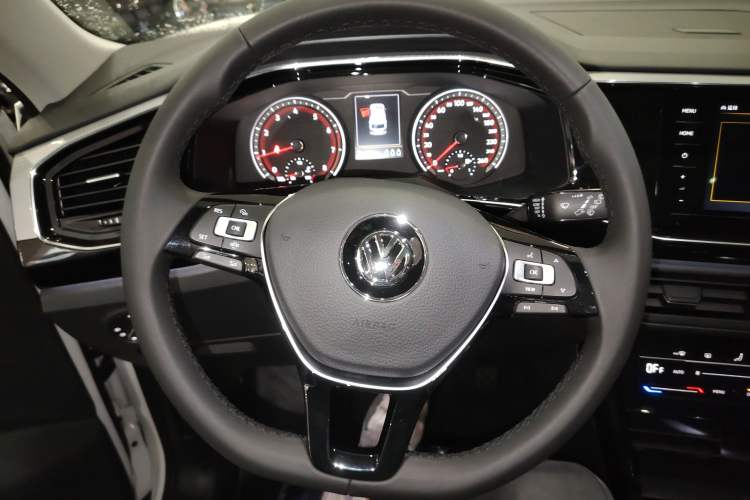 Used Volkswagen Tayron 2020 330TSI Two-Wheel Drive Luxury Smart Connectivity Version Steering Wheel