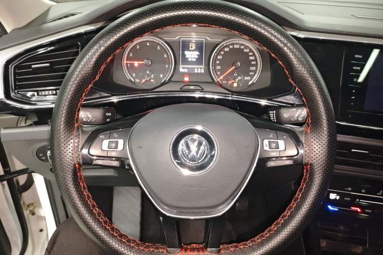 Used Volkswagen Tayron 2020 330TSI Two-Wheel Drive Luxury Smart Connectivity Version Steering Wheel