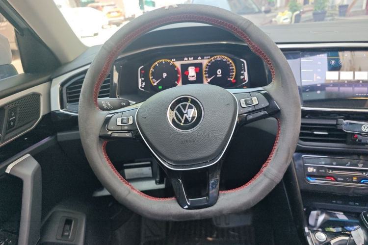 Used Volkswagen Tayron 2020 330TSI Two-Wheel Drive Luxury Smart Connectivity Version Steering Wheel
