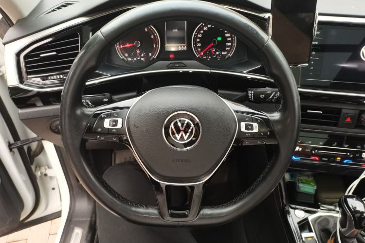 Used Volkswagen Tayron 2020 330TSI Two-Wheel Drive Luxury Smart Connectivity Version Steering Wheel
