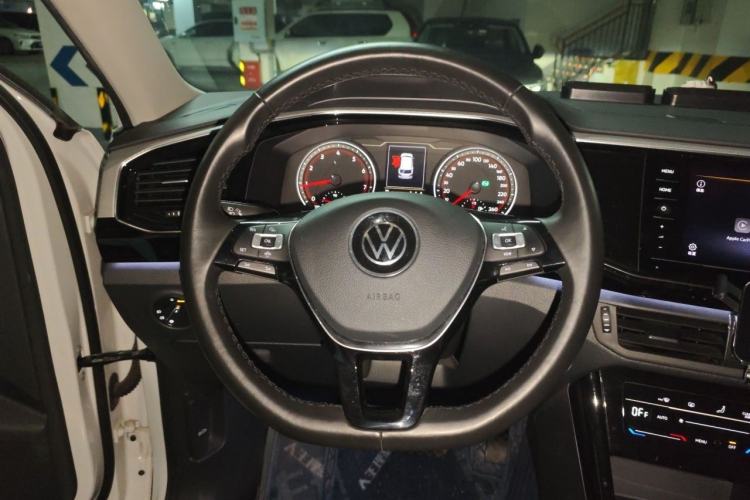 Used Volkswagen Tayron 2020 330TSI Two-Wheel Drive Luxury Connected Pro Edition Steering Wheel