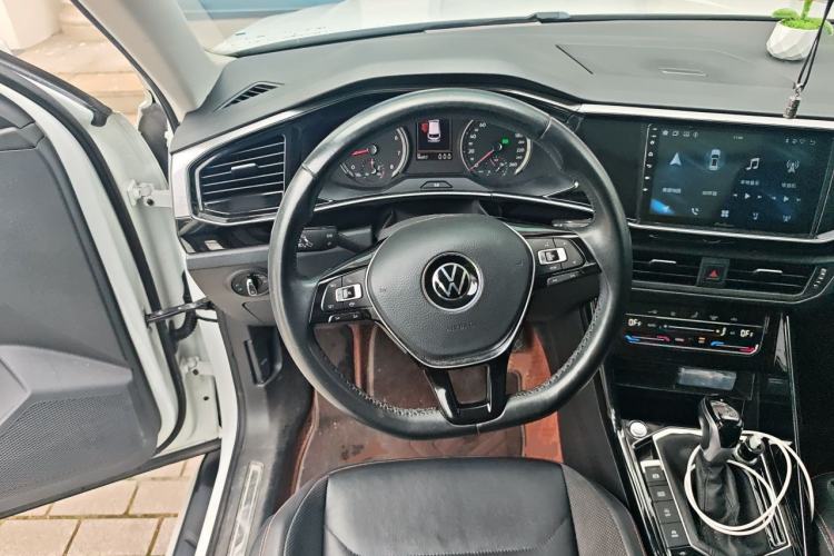 Used Volkswagen Tayron 2020 330TSI Two-Wheel Drive Luxury Smart Connectivity Version Steering Wheel