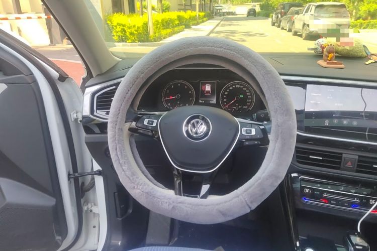 Used Volkswagen Tayron 2020 330TSI Two-Wheel Drive Luxury Smart Connectivity Version Steering Wheel