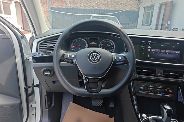 Used Volkswagen Tayron 2020 330TSI Two-Wheel Drive Luxury Smart Connectivity Version Steering Wheel