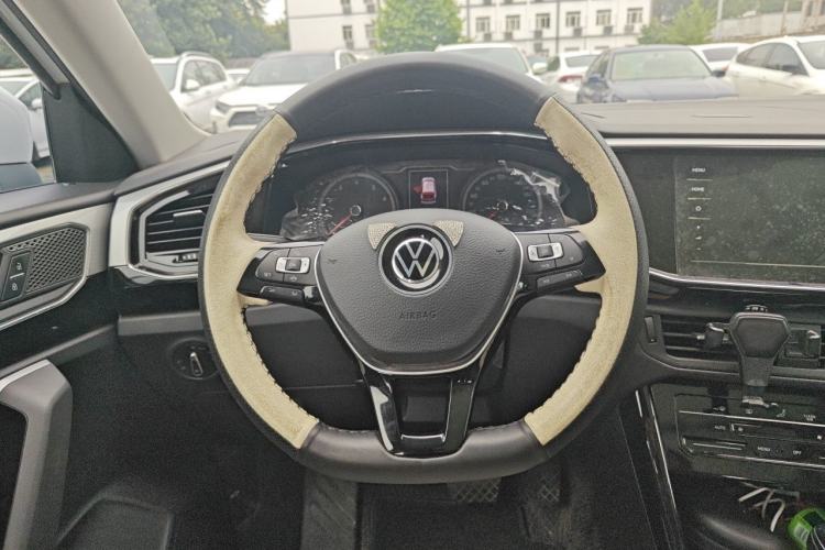 Used Volkswagen Tayron 2020 280TSI Two-Wheel Drive Luxury Connect Edition Steering Wheel