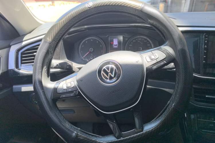 Used Volkswagen Tayron 2020 330TSI Two-Wheel Drive Luxury Smart Connectivity Version Steering Wheel
