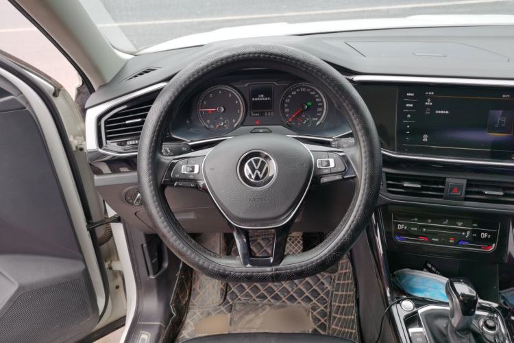 Used Volkswagen Tayron 2020 330TSI Two-Wheel Drive Luxury Smart Connectivity Version Steering Wheel