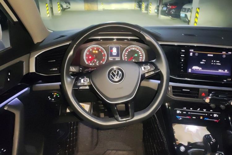 Used Volkswagen Tayron 2020 330TSI Two-Wheel Drive Luxury Smart Connectivity Version Steering Wheel