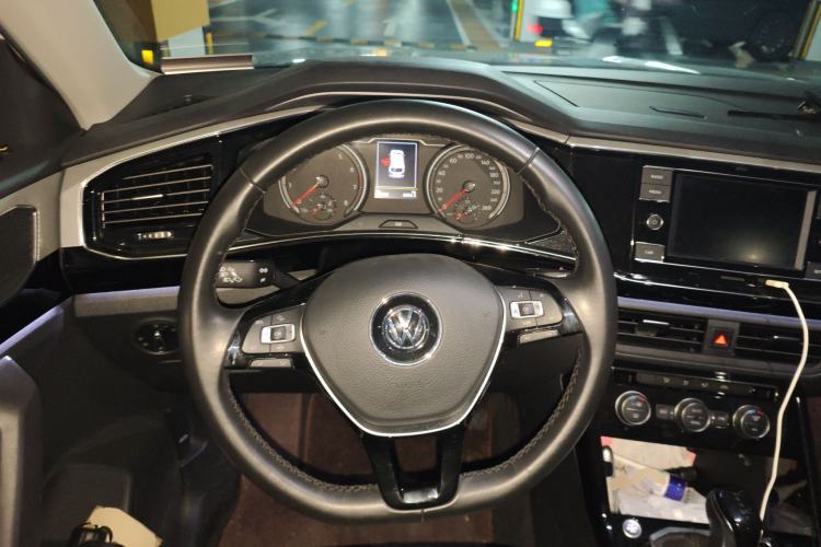 Used Volkswagen Tayron 2020 330TSI Two-Wheel Drive Luxury Smart Connectivity Version Steering Wheel