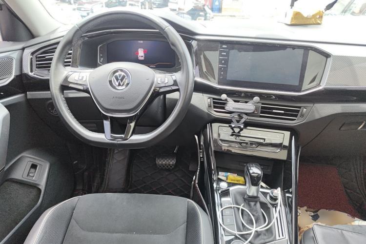 Used Volkswagen Tayron 2020 380TSI All-Wheel Drive R-Line Connected Version Steering Wheel