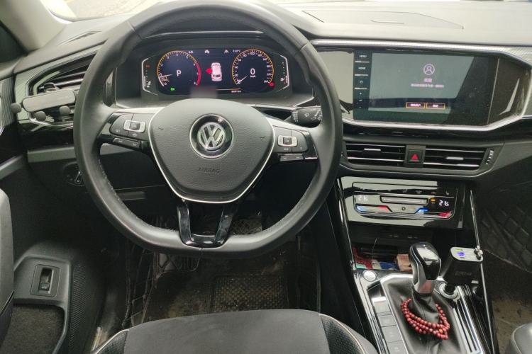Used Volkswagen Tayron 2020 330TSI Two-Wheel Drive Luxury Connected Pro Edition Steering Wheel