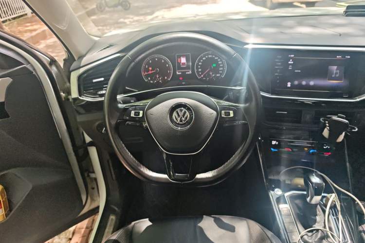 Used Volkswagen Tayron 2020 330TSI Two-Wheel Drive Luxury Smart Connectivity Version Steering Wheel