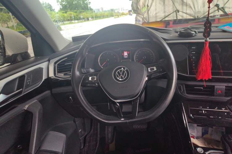 Used Volkswagen Tayron 2020 330TSI Two-Wheel Drive Luxury Smart Connectivity Version Steering Wheel