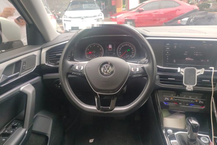Used Volkswagen Tayron 2020 330TSI Two-Wheel Drive Luxury Smart Connectivity Version Steering Wheel