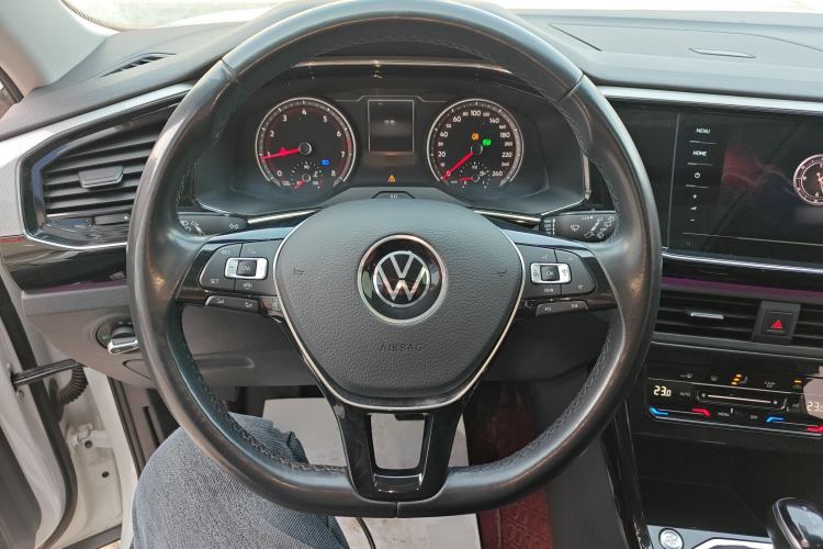 Used Volkswagen Tayron 2020 330TSI Two-Wheel Drive Luxury Smart Connectivity Version Steering Wheel