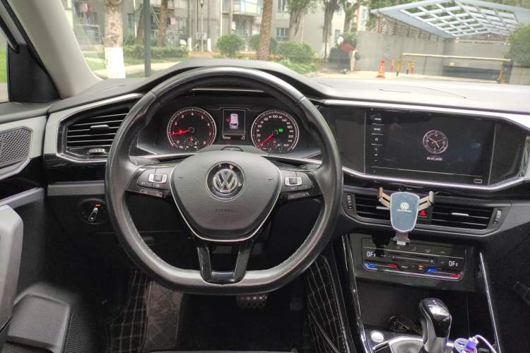 Used Volkswagen Tayron 2020 330TSI Two-Wheel Drive Luxury Smart Connectivity Version Steering Wheel