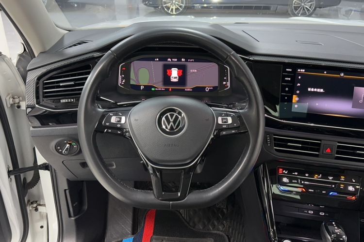 Used Volkswagen Tayron 2020 380TSI Four-Wheel Drive Luxury Connect Pro Edition Steering Wheel