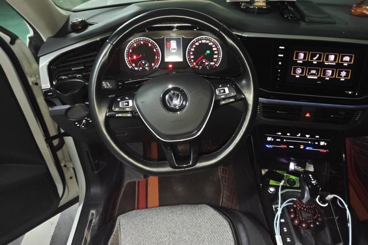 Used Volkswagen Tayron 2020 330TSI Two-Wheel Drive Luxury Smart Connectivity Version Steering Wheel