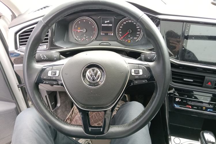 Used Volkswagen Tayron 2020 330TSI Two-Wheel Drive Luxury Smart Connectivity Version Steering Wheel