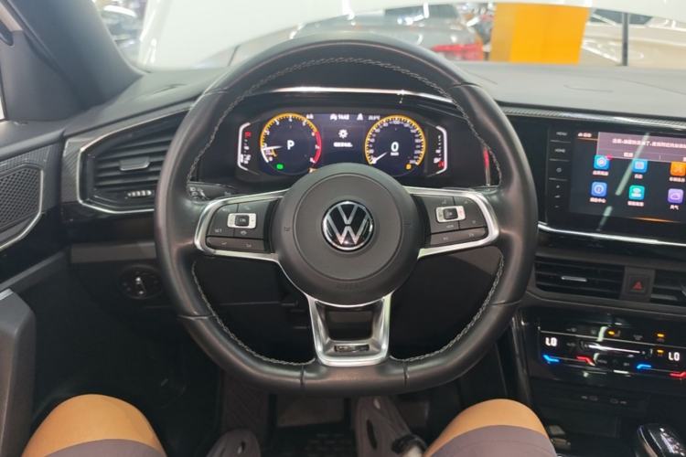 Used Volkswagen Tayron 2020 380TSI All-Wheel Drive R-Line Connected Version Steering Wheel