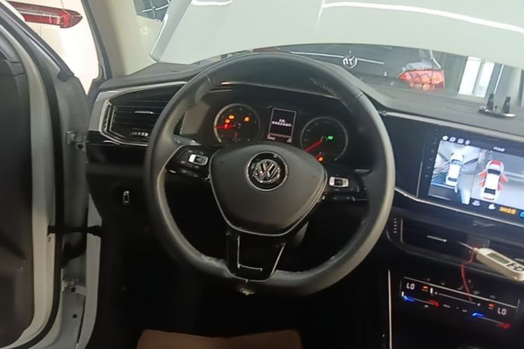 Used Volkswagen Tayron 2020 330TSI Two-Wheel Drive Luxury Smart Connectivity Version Steering Wheel