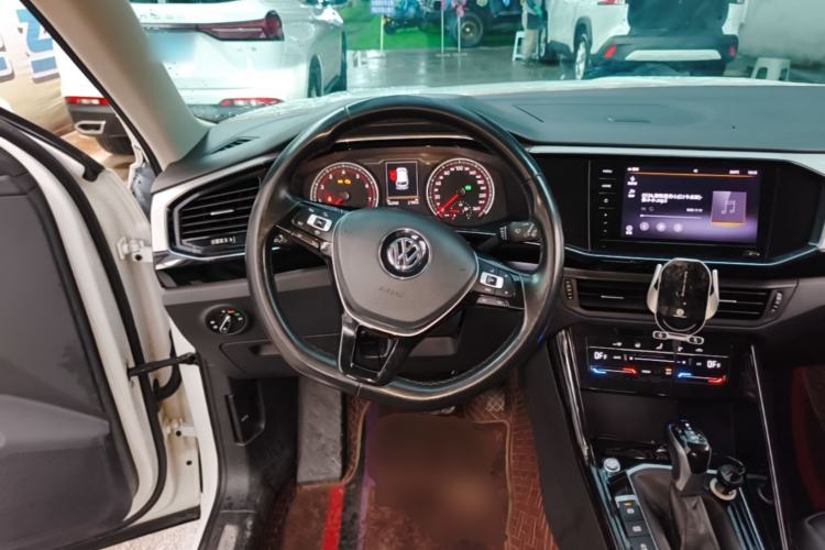 Used Volkswagen Tayron 2020 330TSI Two-Wheel Drive Luxury Smart Connectivity Version Steering Wheel