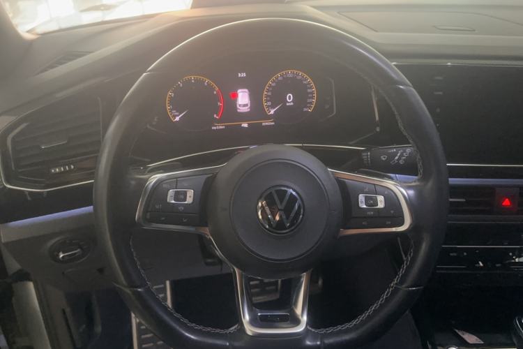 Used Volkswagen Tayron 2020 380TSI All-Wheel Drive R-Line Connected Version Steering Wheel