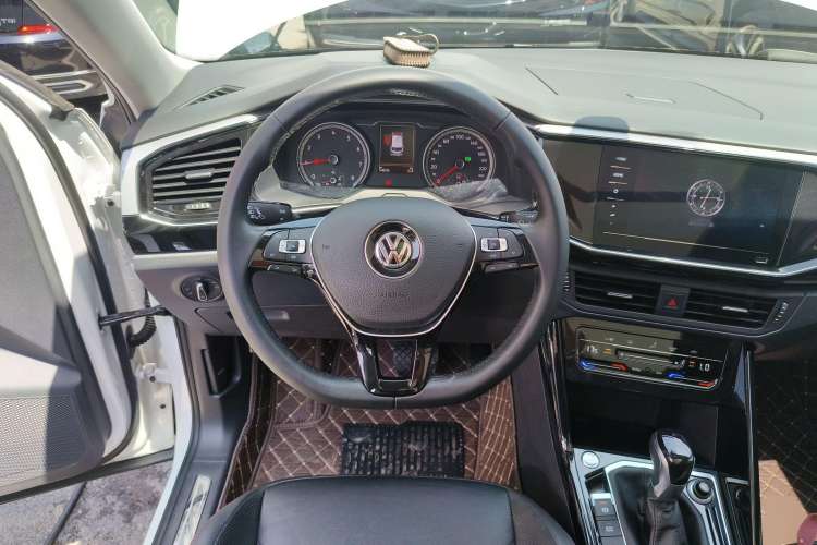 Used Volkswagen Tayron 2020 330TSI Two-Wheel Drive Luxury Smart Connectivity Version Steering Wheel