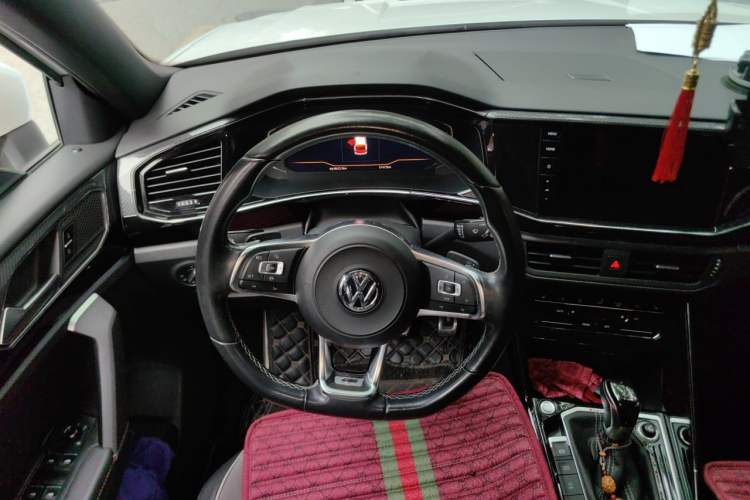 Used Volkswagen Tayron 2020 380TSI All-Wheel Drive R-Line Connected Version Steering Wheel