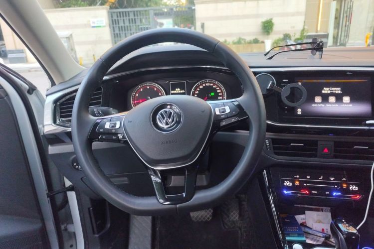 Used Volkswagen Tayron 2020 330TSI Two-Wheel Drive Luxury Smart Connectivity Version Steering Wheel