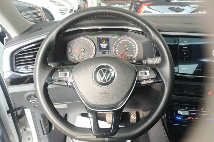 Used Volkswagen Tayron 2020 330TSI Two-Wheel Drive Luxury Smart Connectivity Version Steering Wheel
