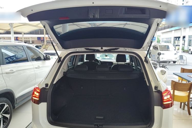 Used Volkswagen Tayron 2020 330TSI Two-Wheel Drive Luxury Smart Connectivity Version Trunk