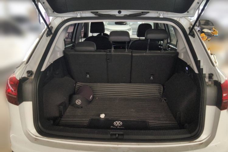 Used Volkswagen Tayron 2020 330TSI Two-Wheel Drive Luxury Smart Connectivity Version Trunk