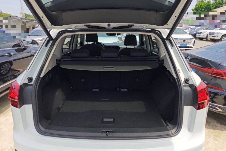 Used Volkswagen Tayron 2020 380TSI Four-Wheel Drive Luxury Connect Pro Edition Trunk