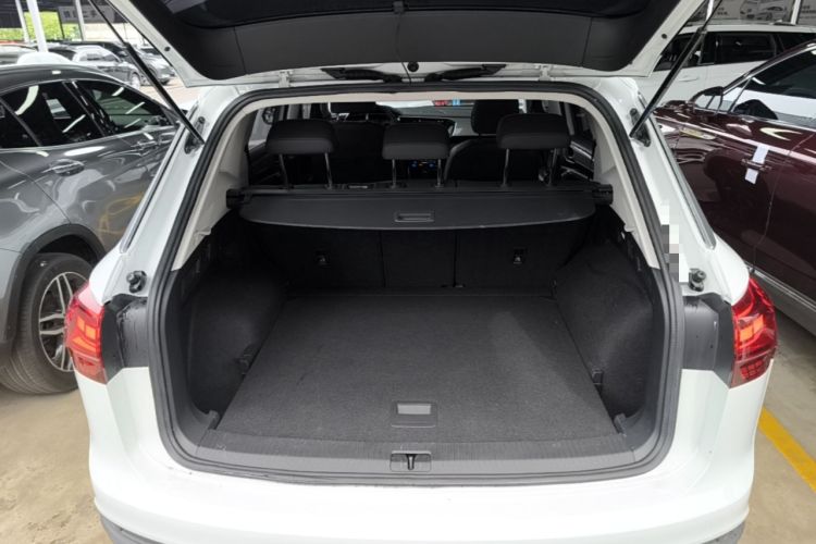 Used Volkswagen Tayron 2020 330TSI Two-Wheel Drive Luxury Smart Connectivity Version Trunk